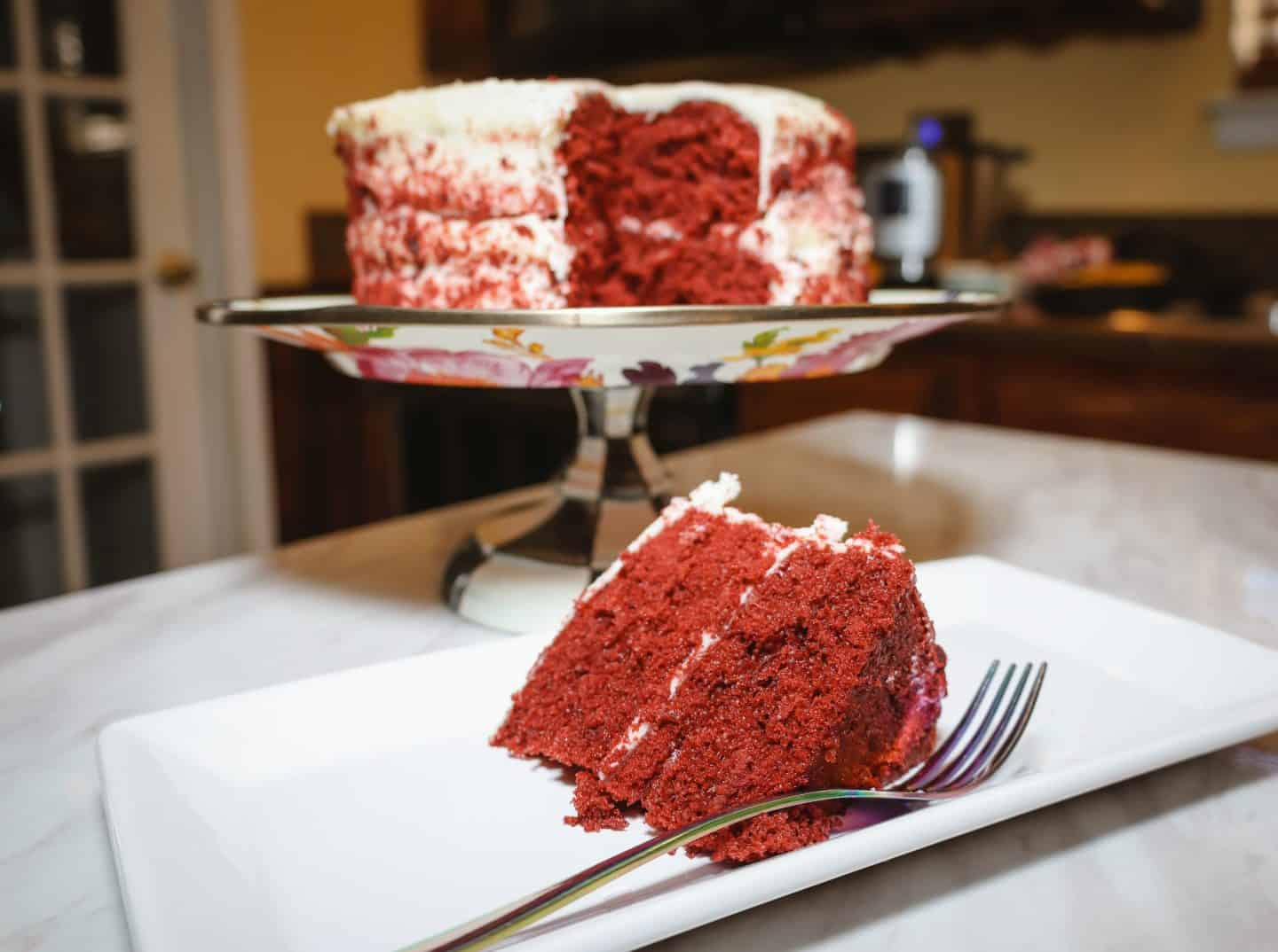 Decorating a red velvet cake