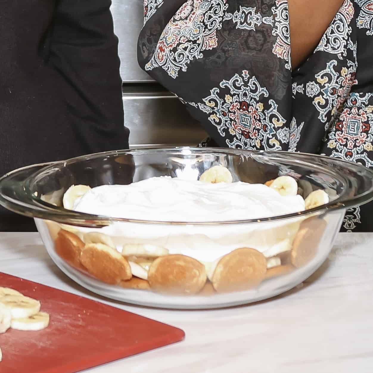 Southern Banana Pudding Recipe With Instant Pudding The Soul Food Pot Add A Layer Of The Whipped Topping And Cream Cheese Mixture Over The Layer Of Pudding E1681927653587