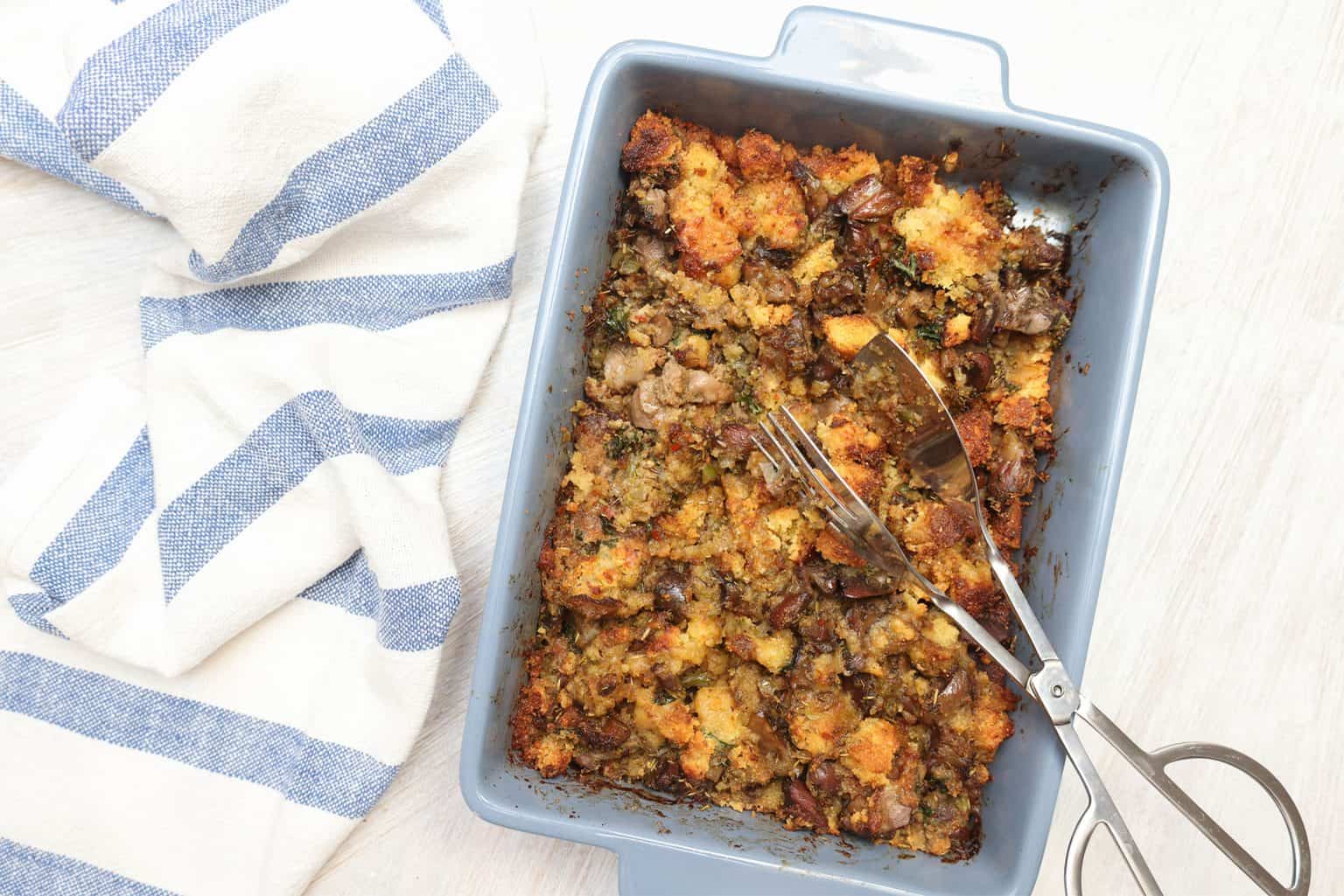 Southern Cornbread Dressing With Gizzards The Soul Food Pot
