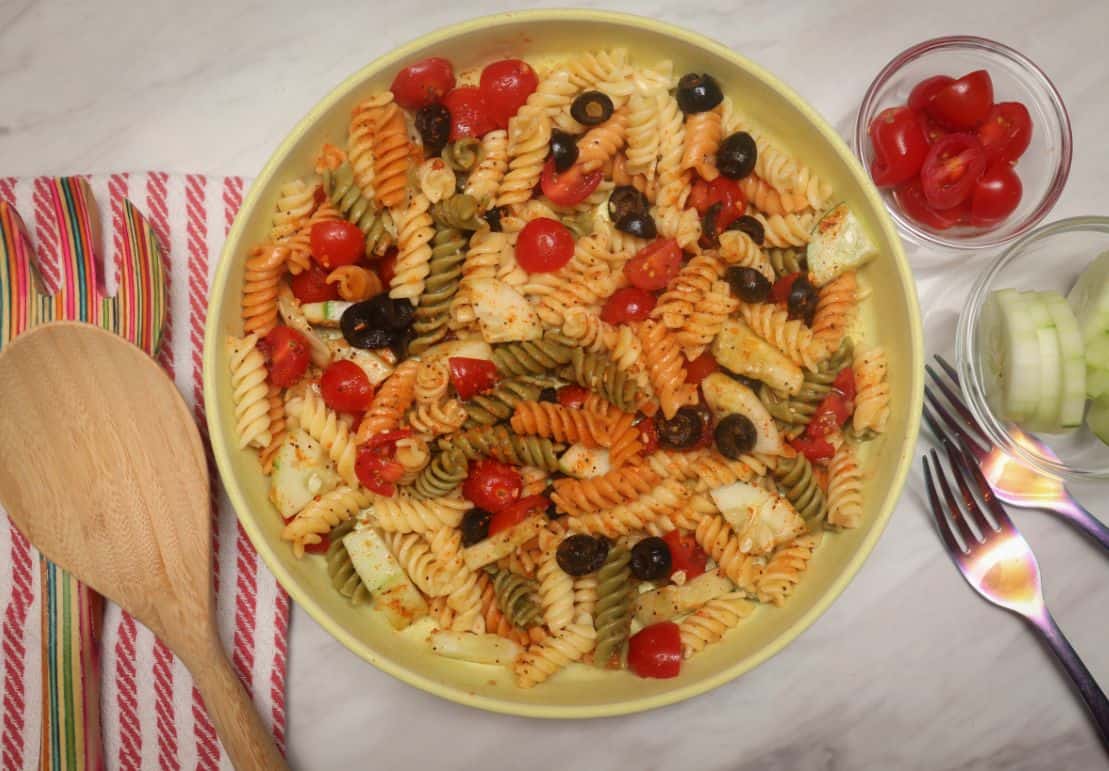 How to make Southern pasta salad with Italian dressing
