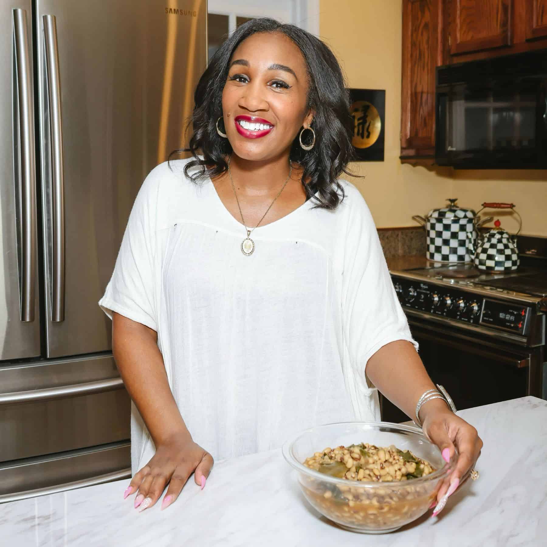 Shaunda Necole of The Soul Food Pot® presenting classic Southern black-eyed peas, a staple of soul food culture and African American food traditions made for today’s home cooks.